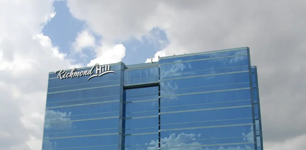 Snow Day Shuts Down Richmond Hill