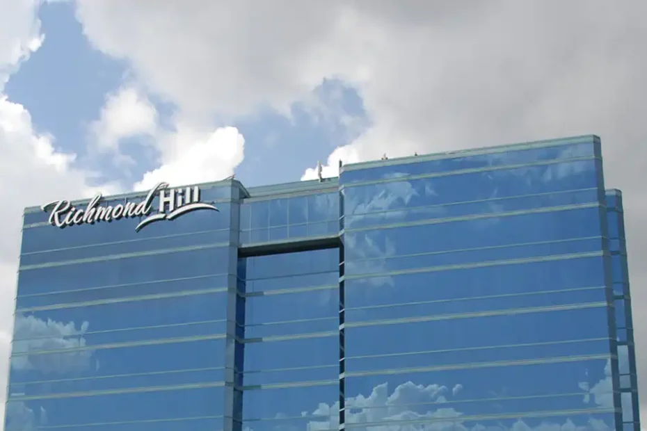 Richmond Hill Advances Affordable Housing Grants, and Traffic Change